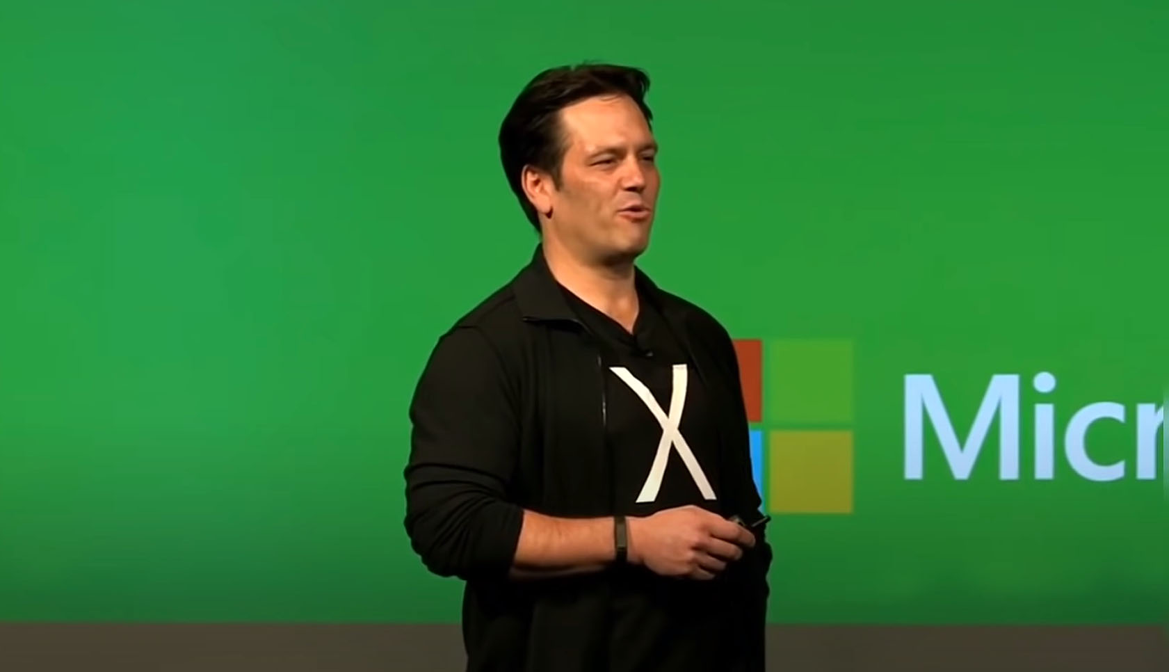 Phil Spencer: Xbox needs mobile to thrive - and that includes