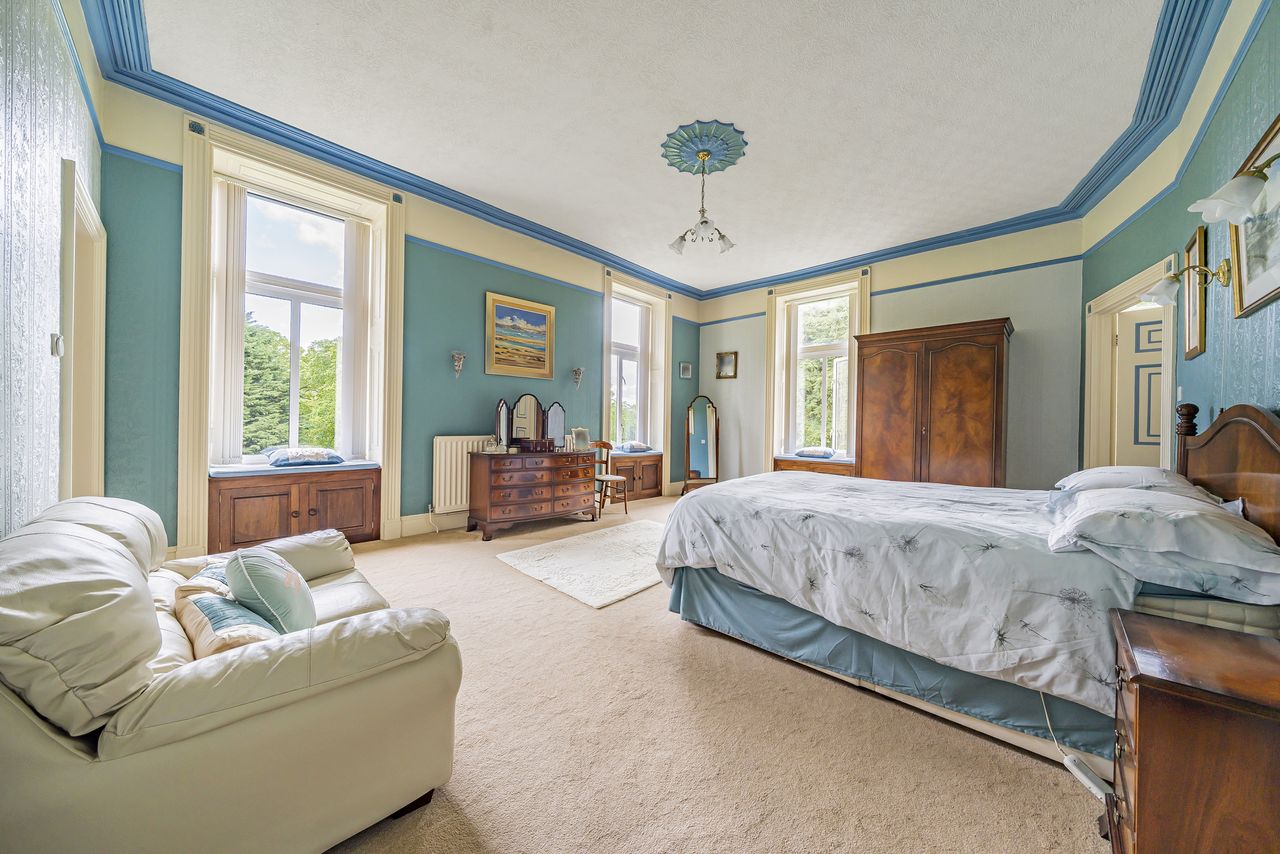 Images of Penybont Hall in Powys, Wales
