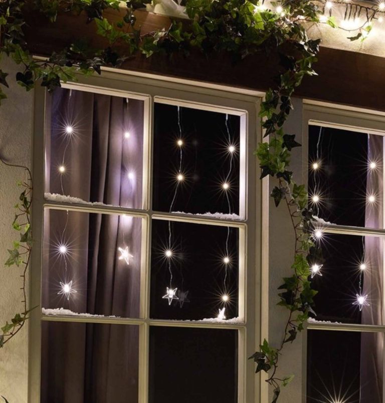 How to hang Christmas lights Real Homes
