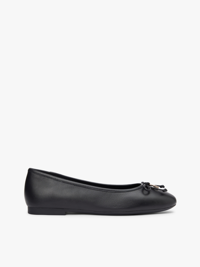 Th Monogram Charm Leather Ballerinas