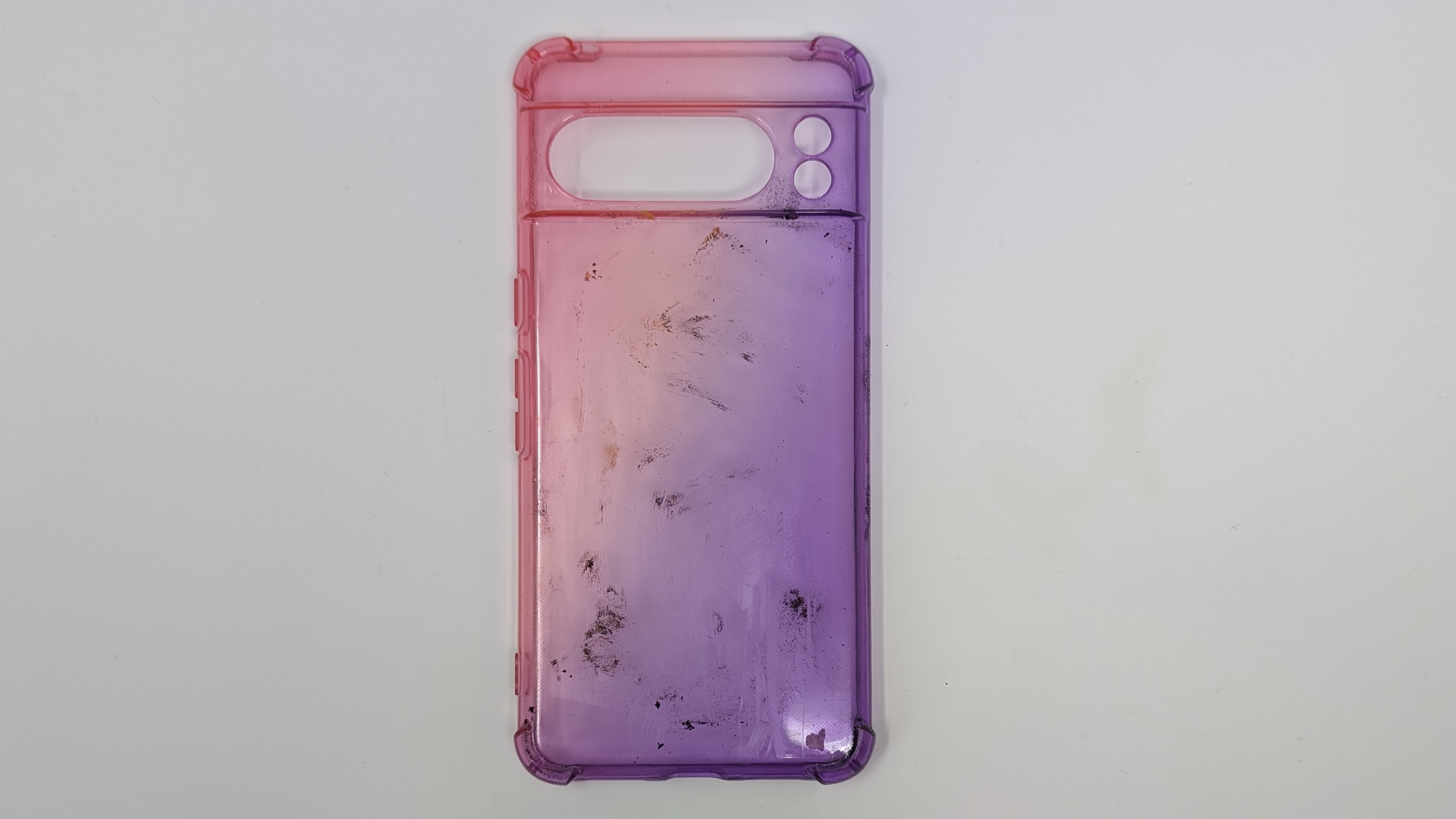 Screenshot showing how to clean a clear phone case - remove phone from case