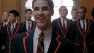 Blaine singing Teenage Dream.