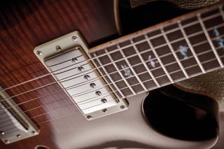 Like the non-piezo version that’s also available, the PRS SE features 58/15 ‘S’humbuckers.