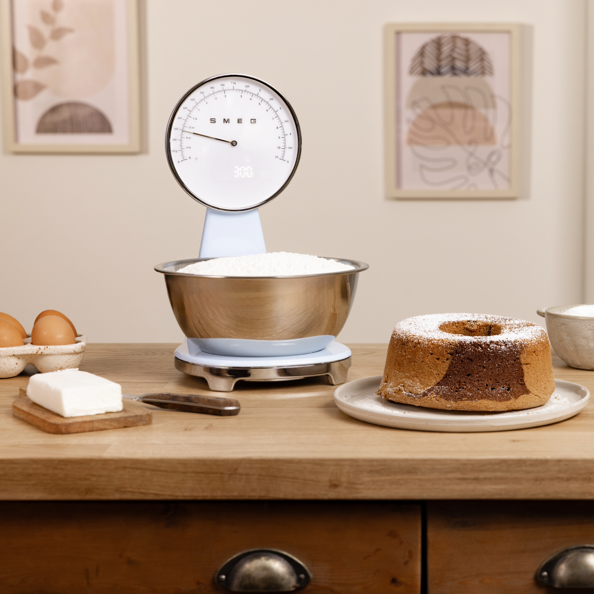 Smeg's retro scales