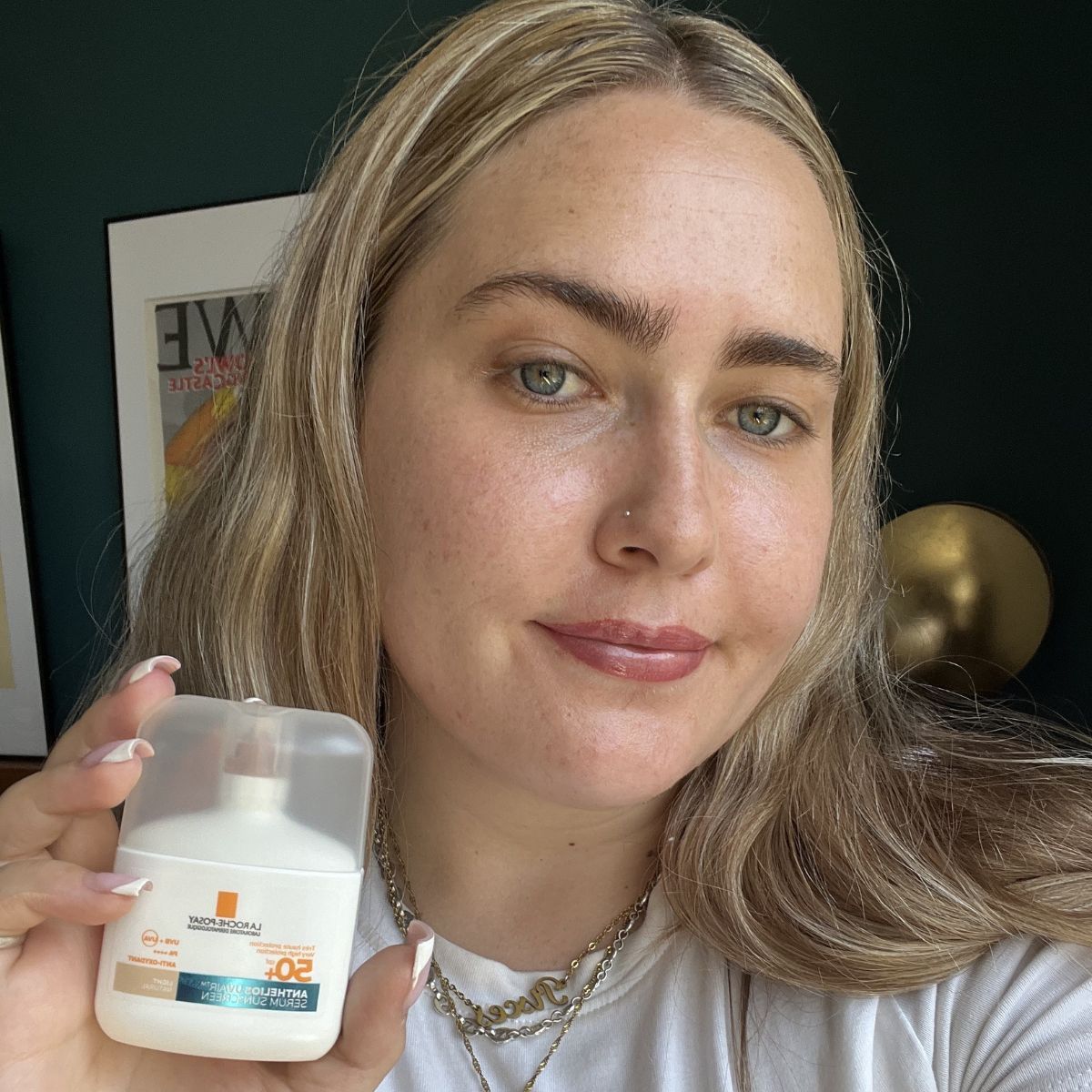 Amelia wearing La Roche Posay Anthelios UVAIR Serum Sunscreen SPF50+