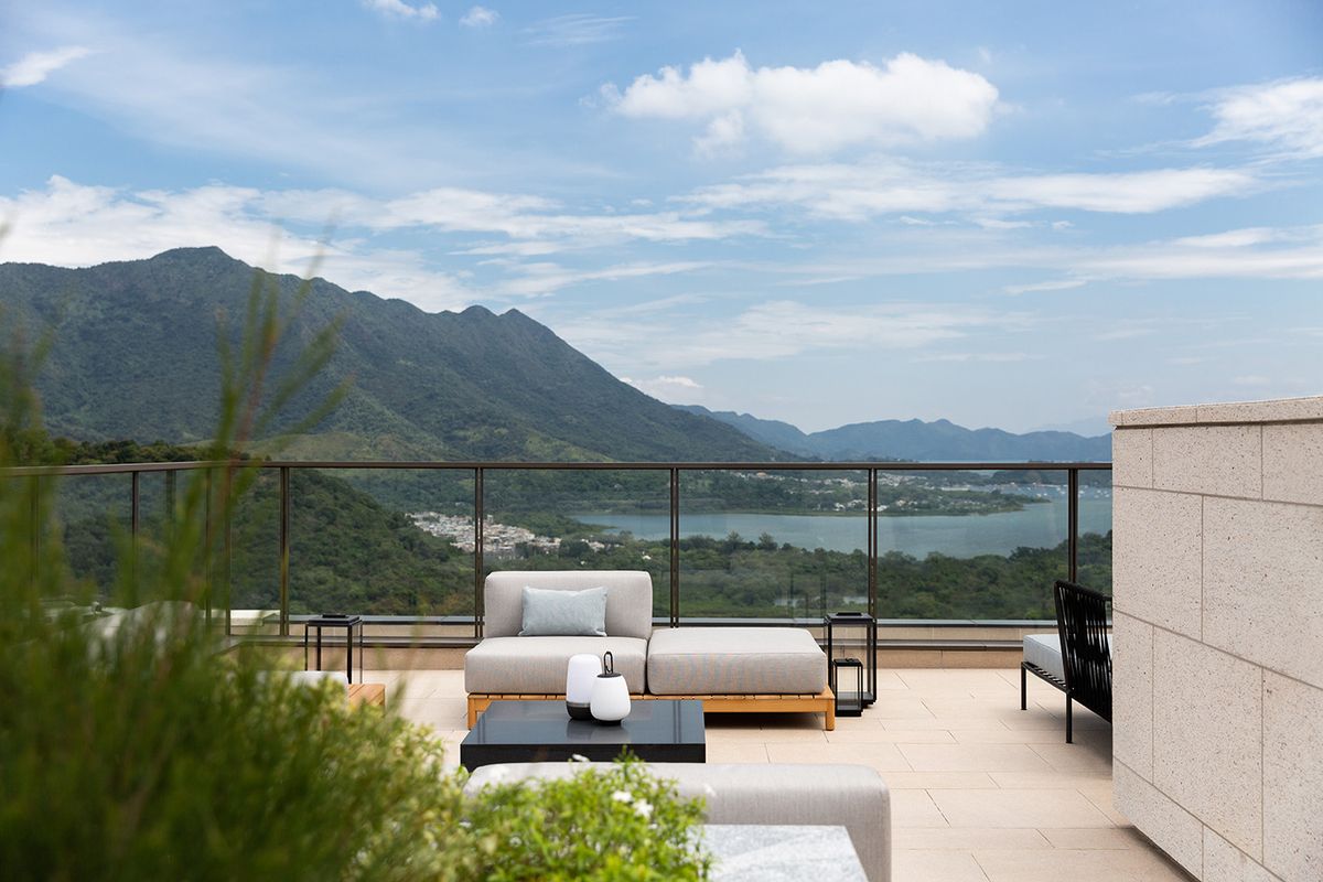 2 Lucca Avenue: contemporary luxury meets views of Hong Kong nature