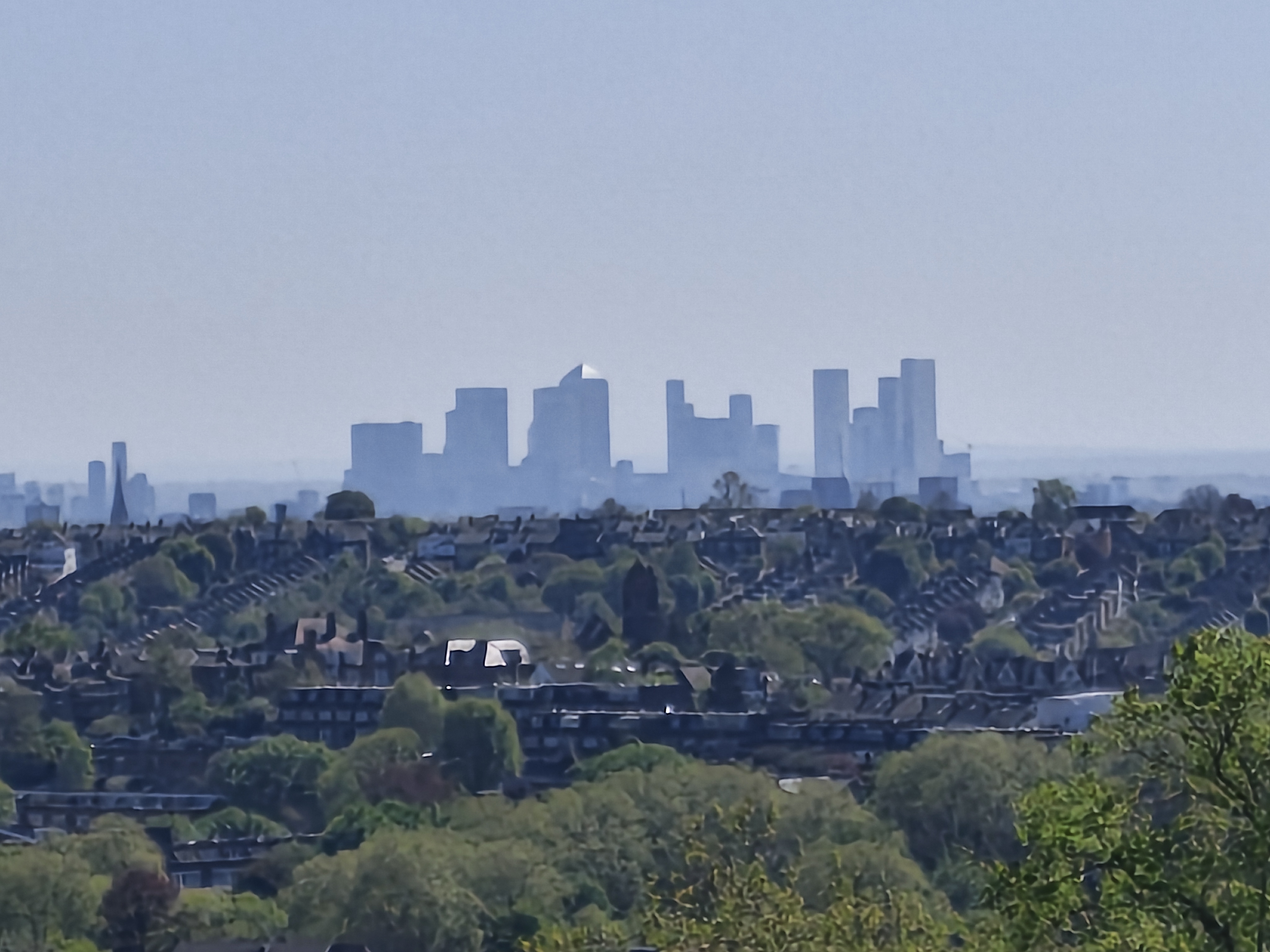 A camera sample taken on the Motorola Edge 70 Fusion, showing a zoomed-in city scape.
