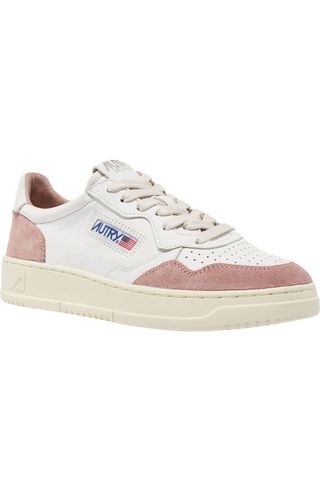 Medalist Washed Low Top Sneaker