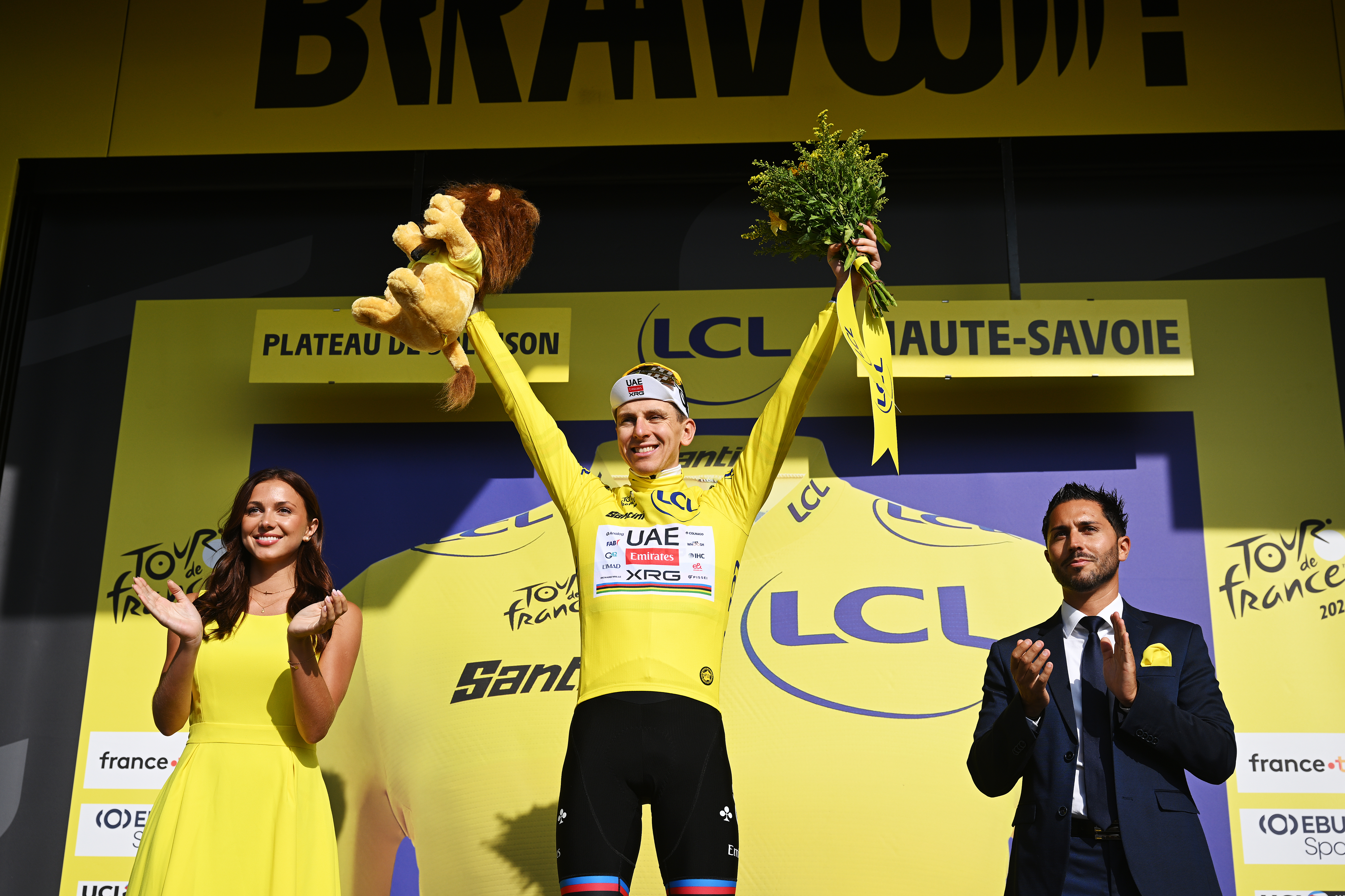 PLATEAU DE SOLAISON, FRANCE - JULY 19: Tadej Pogacar of Slovenia and UAE Team Emirates - XRG celebrates at podium as Yellow Leader Jersey winner during the 113th Tour de France 2026, Stage 15 a 183.9km a 155.3km stage from Champagnole to Plateau de Solaison 1501m / #UCIWT / on July 19, 2026 in Plateau de Solaison, France. (Photo by Dario Belingheri/Getty Images)