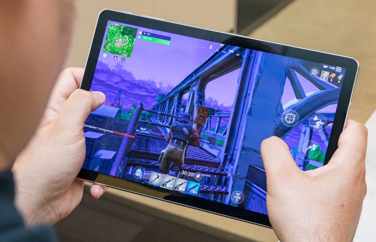 Can You Play Fortnite On A Tablet Fortnite On The Galaxy Tab S4 Does It Suck Laptop Mag