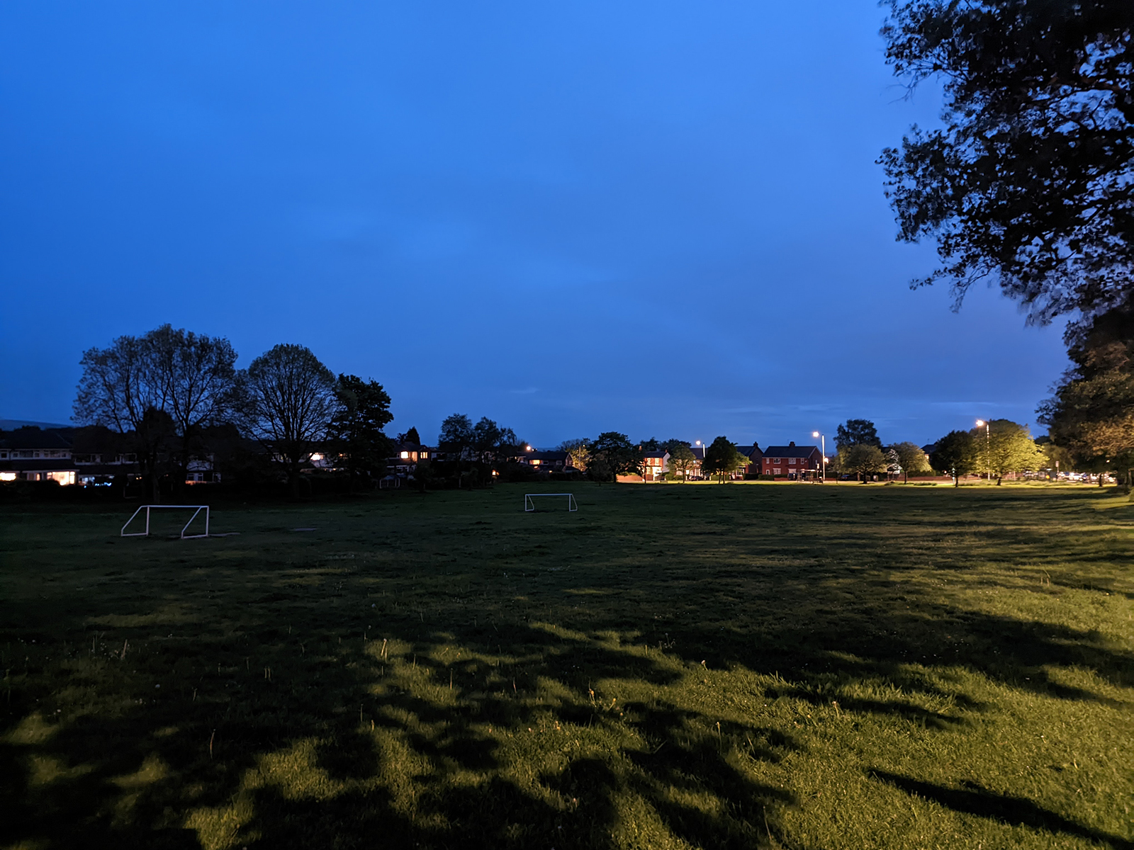 Samsung Galaxy A13 camera sample showing a park at night (Google Pixel 6 Pro comparison)