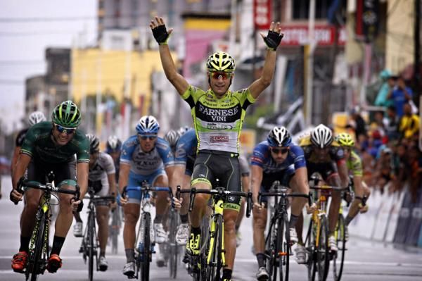 Andrea Guardini (Farnese Vini-Selle Italia) wins stage 9 of the race