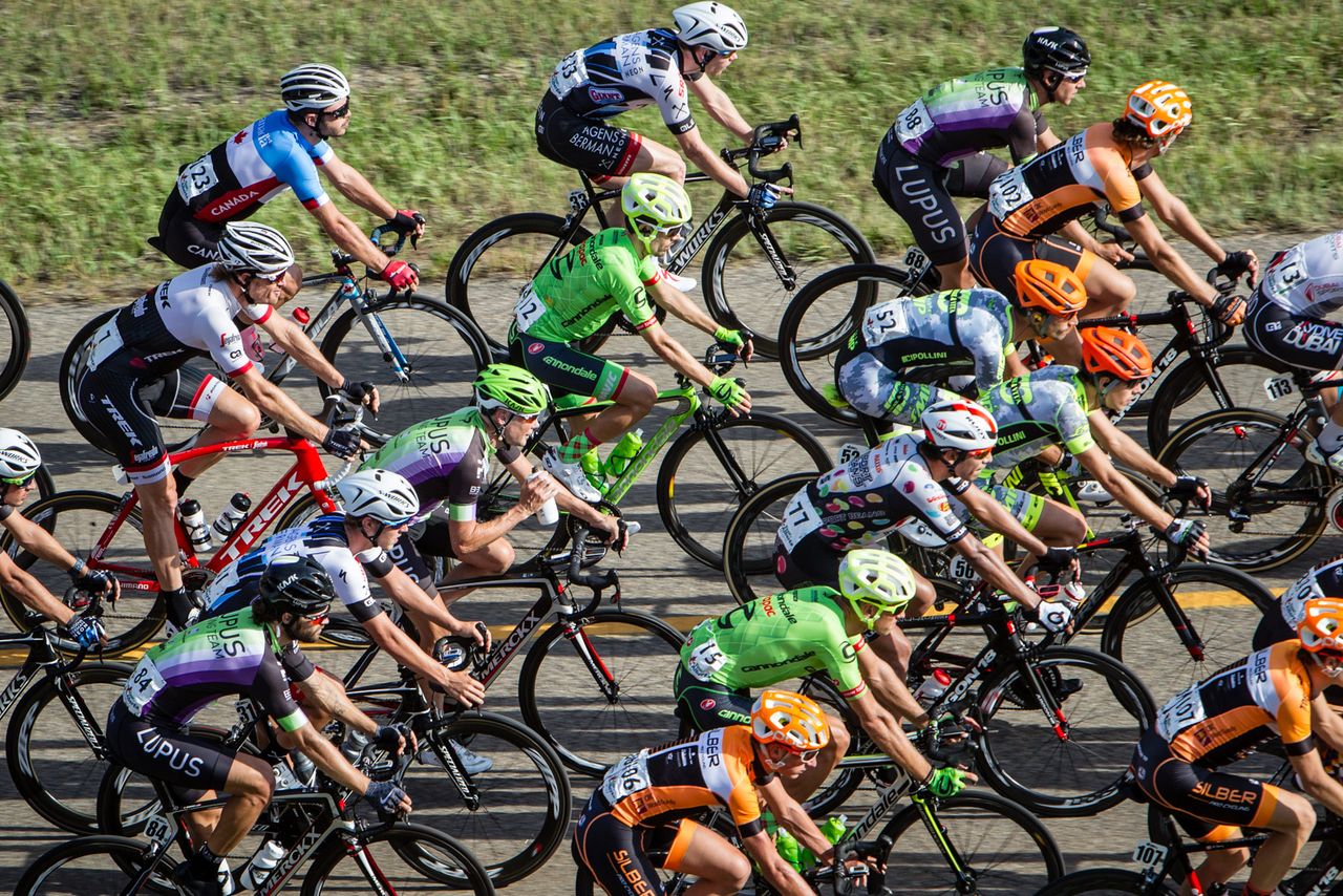 The colourful peloton during stage 1