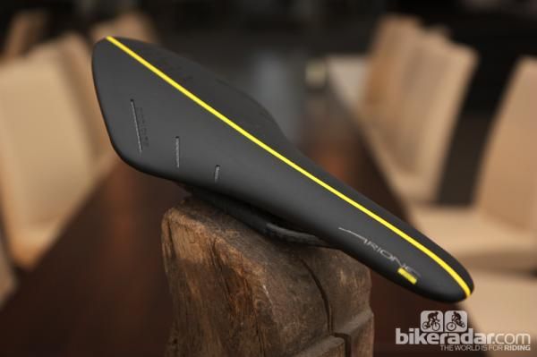 The new fi'zi:k Arione 00 saddle boasts ultralight carbon fiber construction that supposedly weighs just 135g.