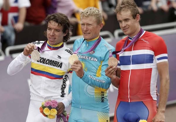 Rigoberto Uran (Colombia), Alexandre Vinokourov (Kazakhstan) and Alexander Kristoff (Norway) took the medals.