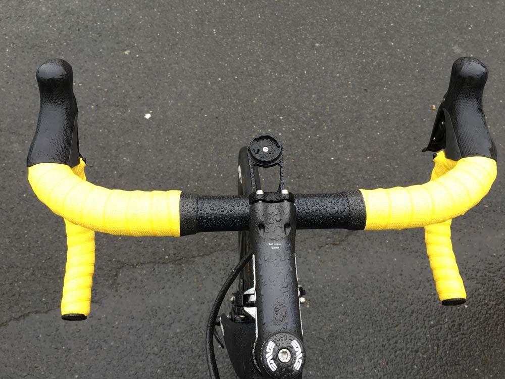The view from the cockpit of Mark Cavendish's Cervelo S5.