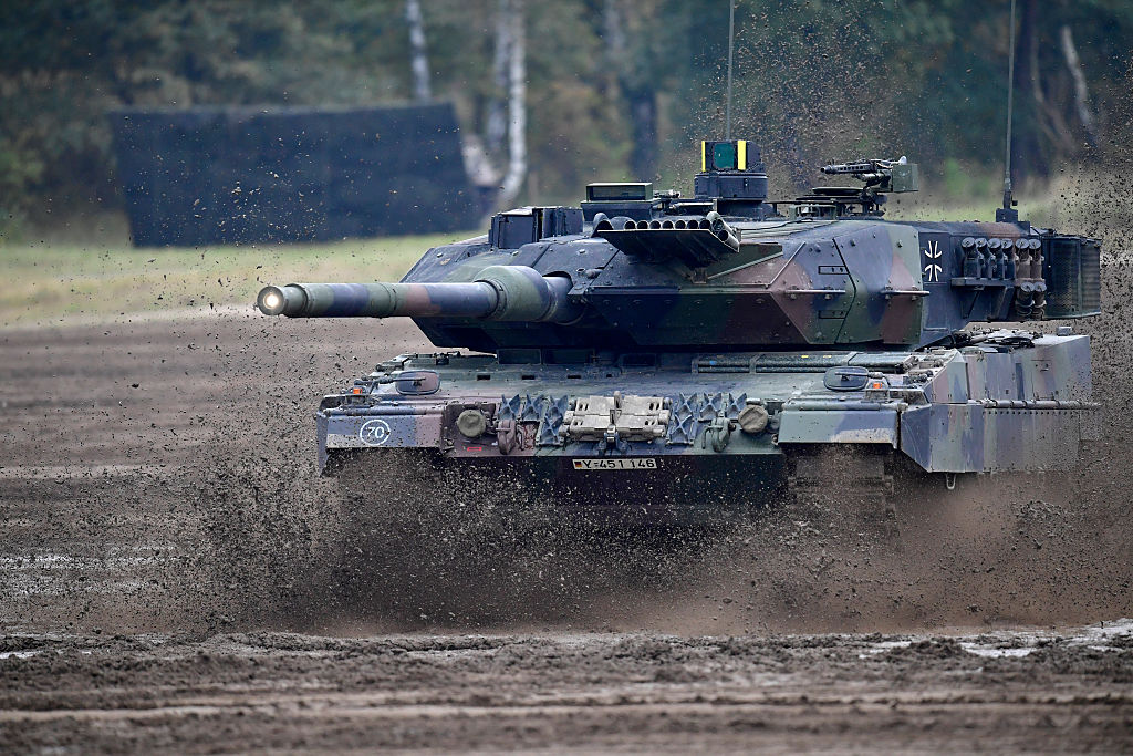 Ukraine war: Germany sends much-awaited Leopard tanks