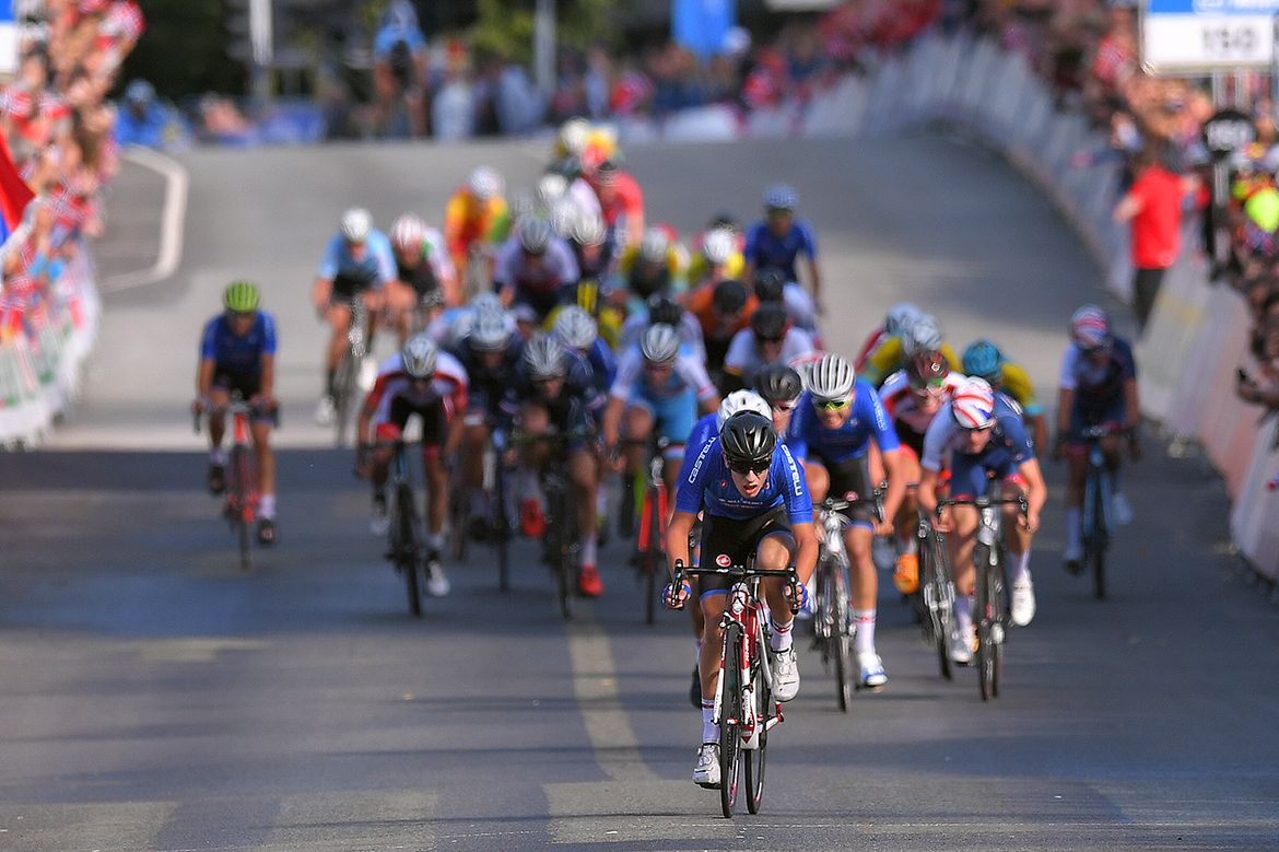 Luca Rastelli and Michele Gazzoli (Italy) held on for silver and bronze.