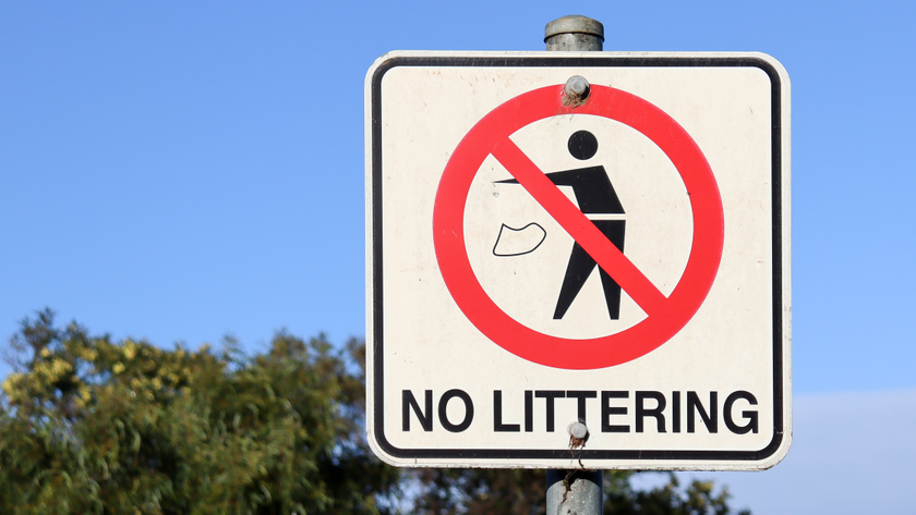 Littering sign