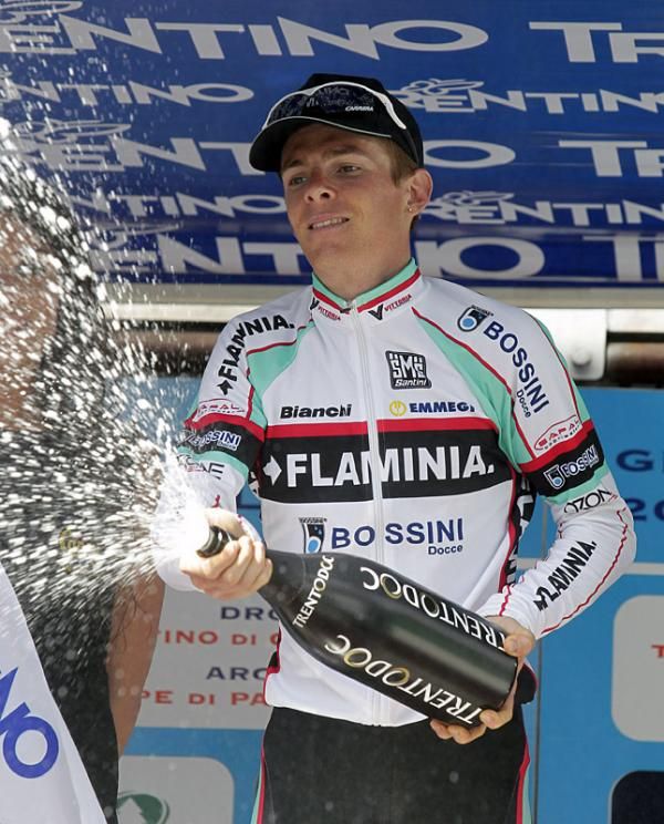 Riccardo Ricco' (Ceramica Flaminia) unleashes the bubbly after his stage win.