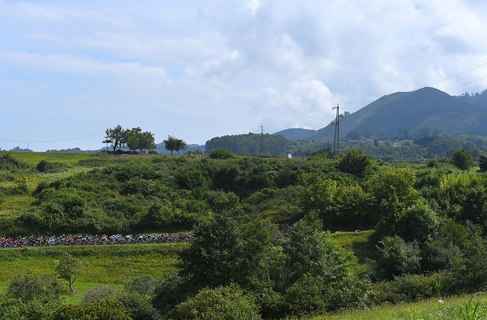 Vuelta a Espana stage 11 from Colunga to the summit finish at Pe&ntilde;a Cabarga