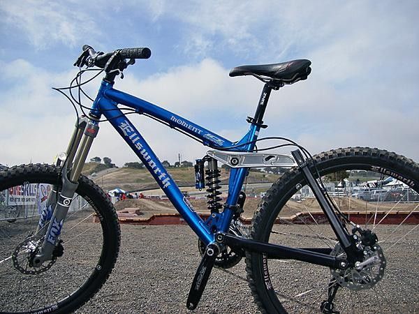 Frame weights remain consistent from last year but the swoopier tubes and beefier rear end deliver a stiffer chassis.