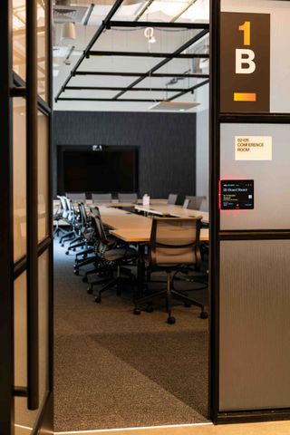 Humly Room Display panels make conference space booking a breeze.