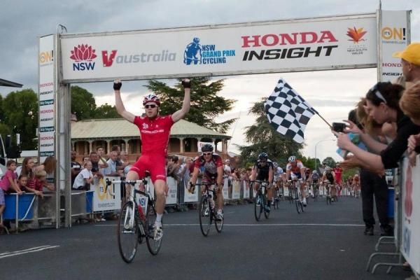 A strong win for Drapac rider Tom Palmer.
