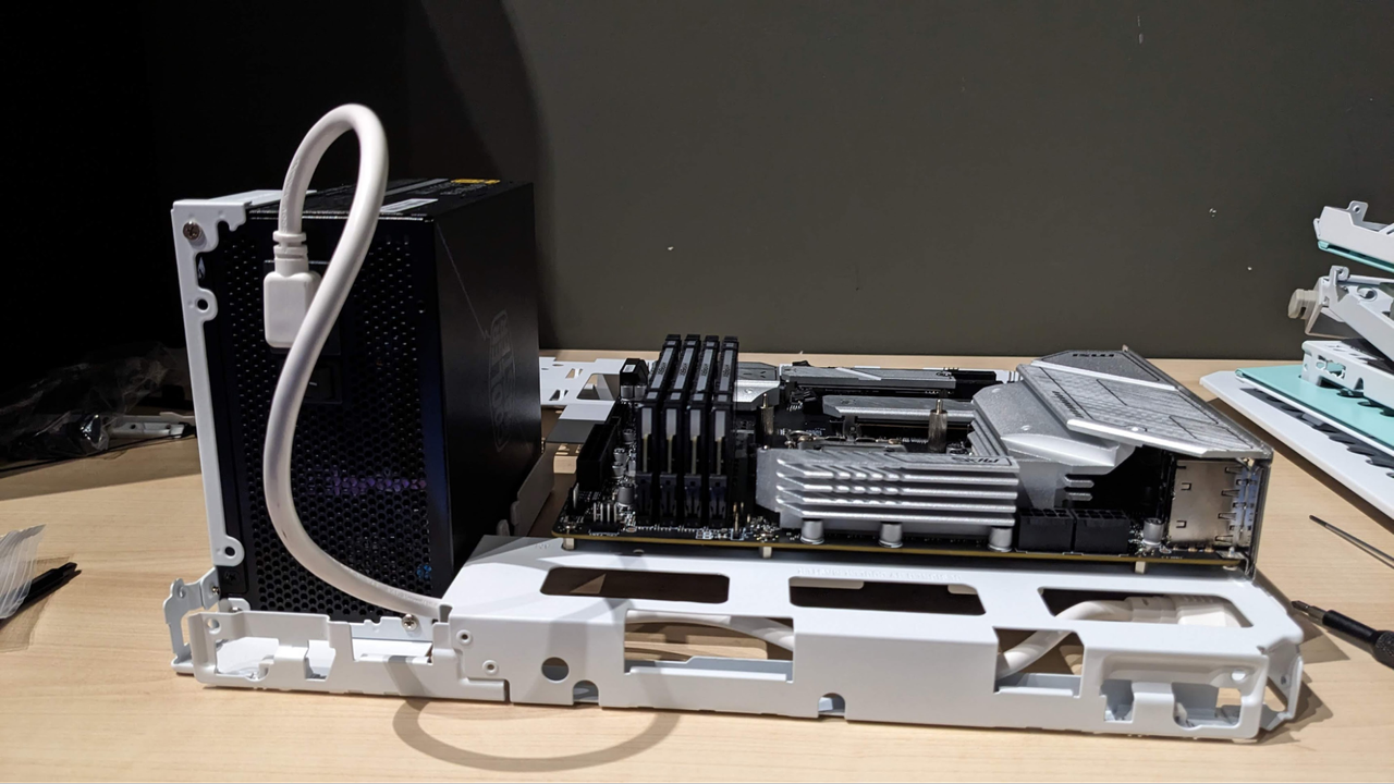 Cooler Master Qube 500