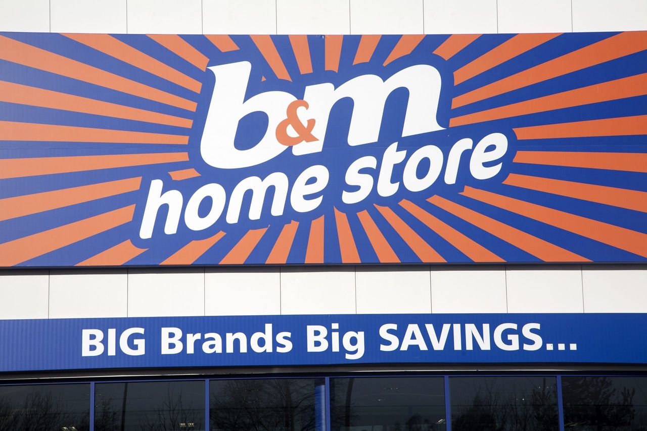 B&amp;M storefront