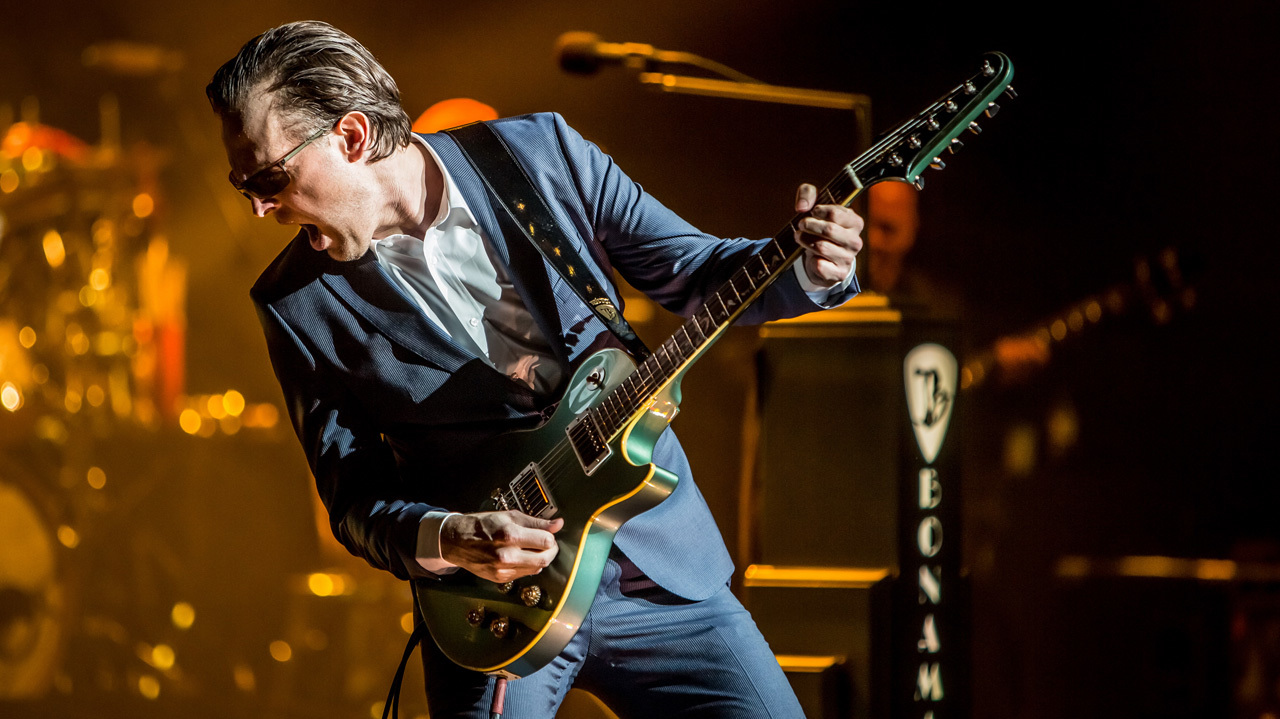 A shot of joe bonamassa live