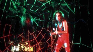Alice Cooper onstage with a giant spider web on the Welcome To My Nightmare tour