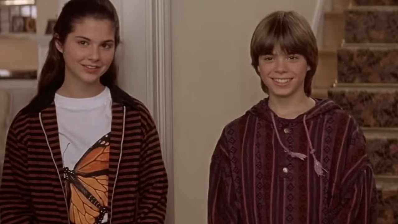 Lisa Jakub and Matthew Lawrence in Mrs. Doubtfire.