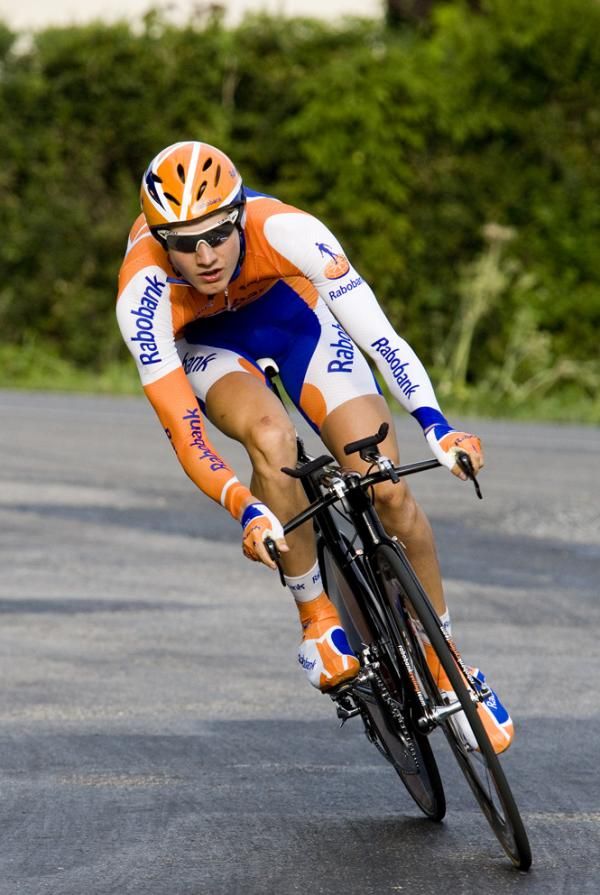Dutch rider Wilco Kelderman (Rabobank Continental) placed second, narrowly missing the stage win.