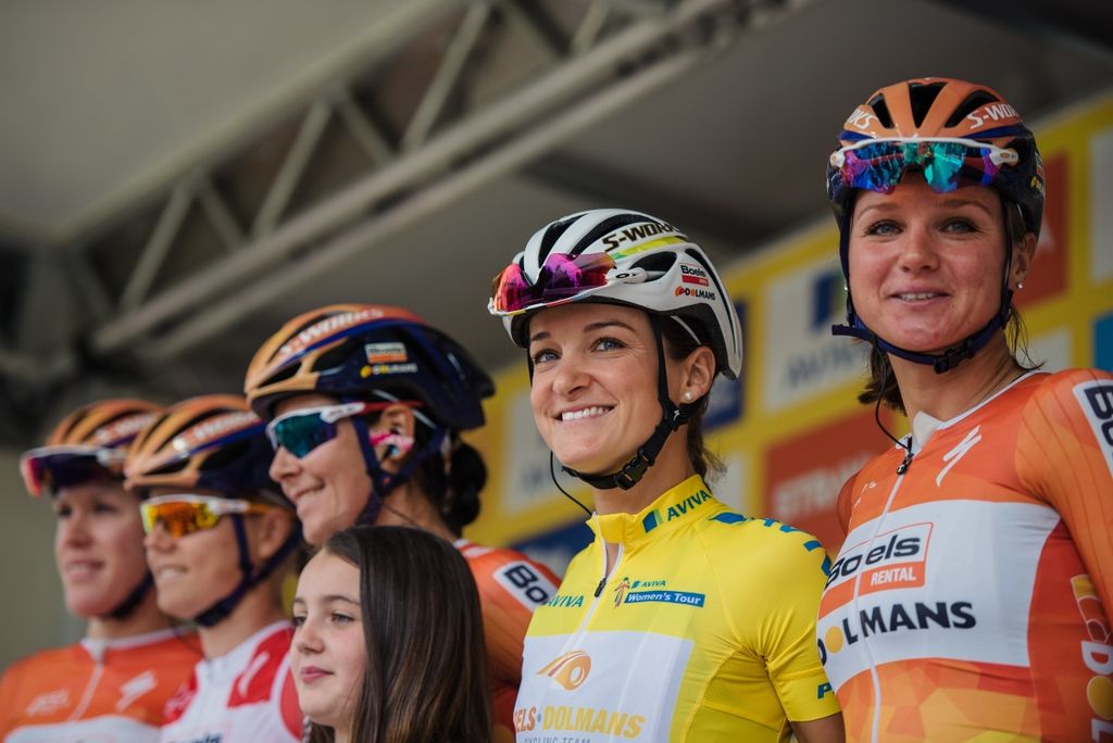 Race leader Lizzie Armitstead and her Boels-Dolmans teammates