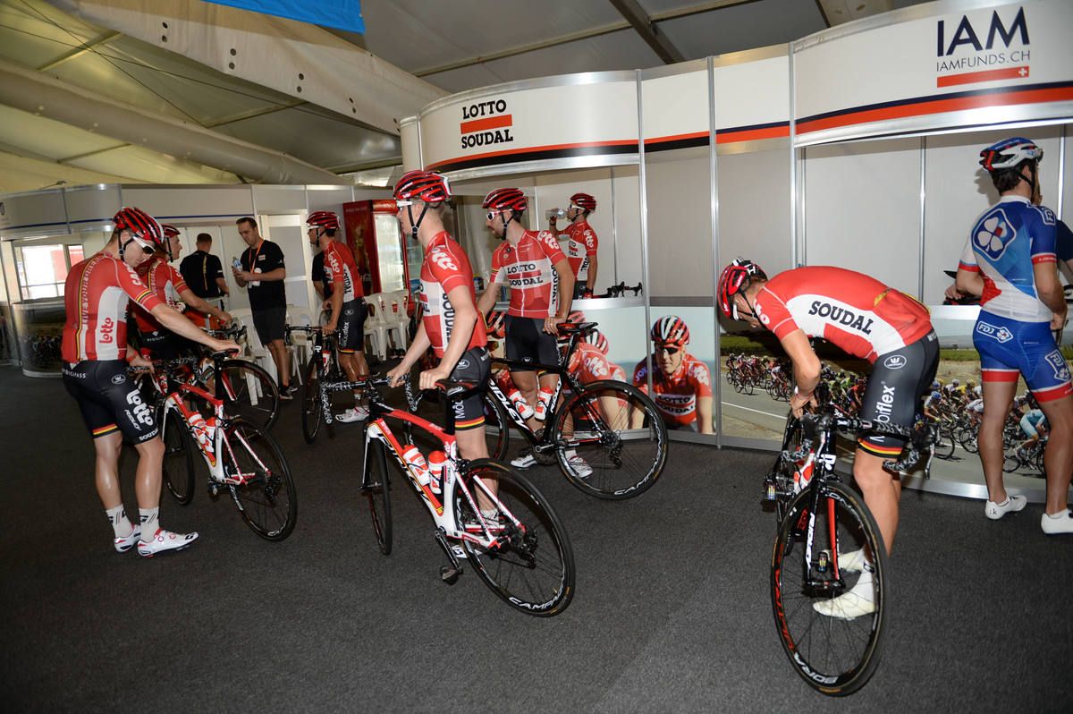 The Lotto Soudal team ready to roll