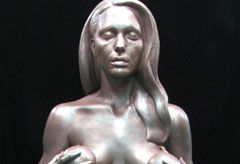 Angelina Jolie sculpture, Landmark For Breastfeeding by Daniel Edwards