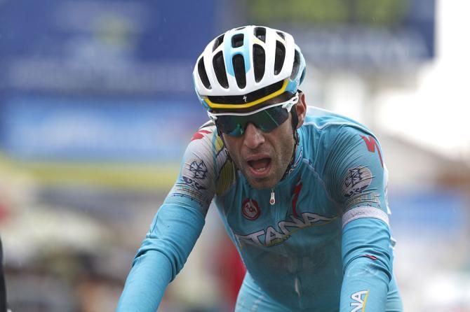 Vincenzo Nibali (Astana) gasps for air