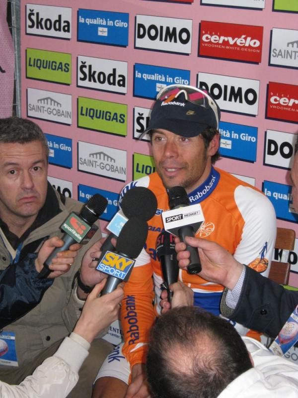 Oscar Freire (Rabobank) faces the press after his Milan-San Remo victory