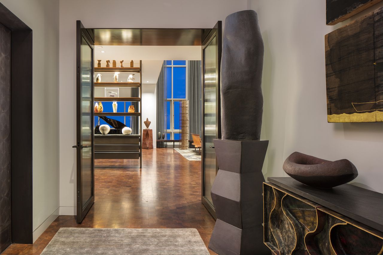 Picture of This industrial-inspired penthouse loft boasts chic interiors and ...