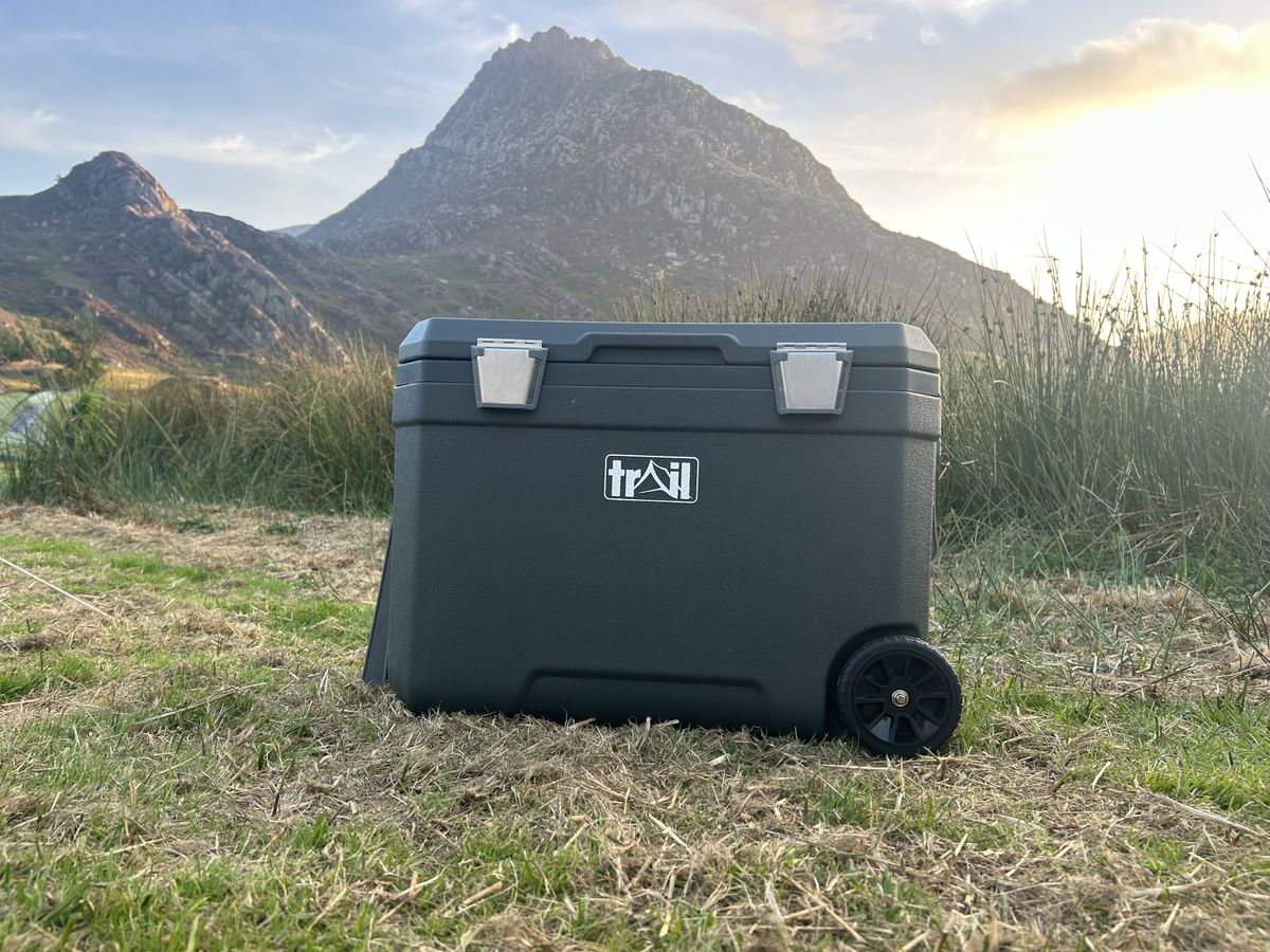 Trail Large 45L Cool Box on Wheels review: chilled beverages and
