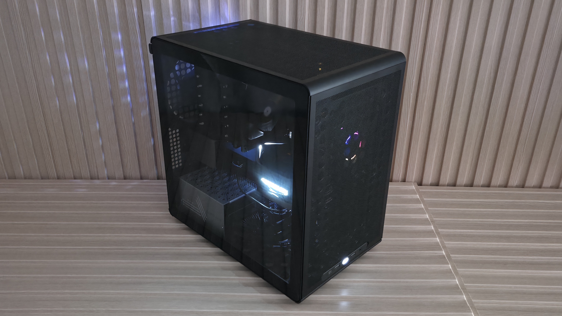Cooler Master Q300L V3 - Inside