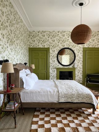A brown, green and white room