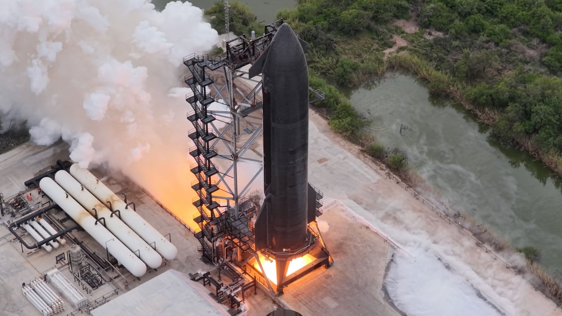SpaceX fires up Starship upper stage ahead of landmark Flight 15 test launch (video)
