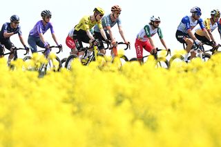 Giro d'Italia stage 1 LIVE: The Giro starts in Bulgaria with an two-rider attack as the sprinters wait for their shot at taking the first maglia rosa in Bulgaria