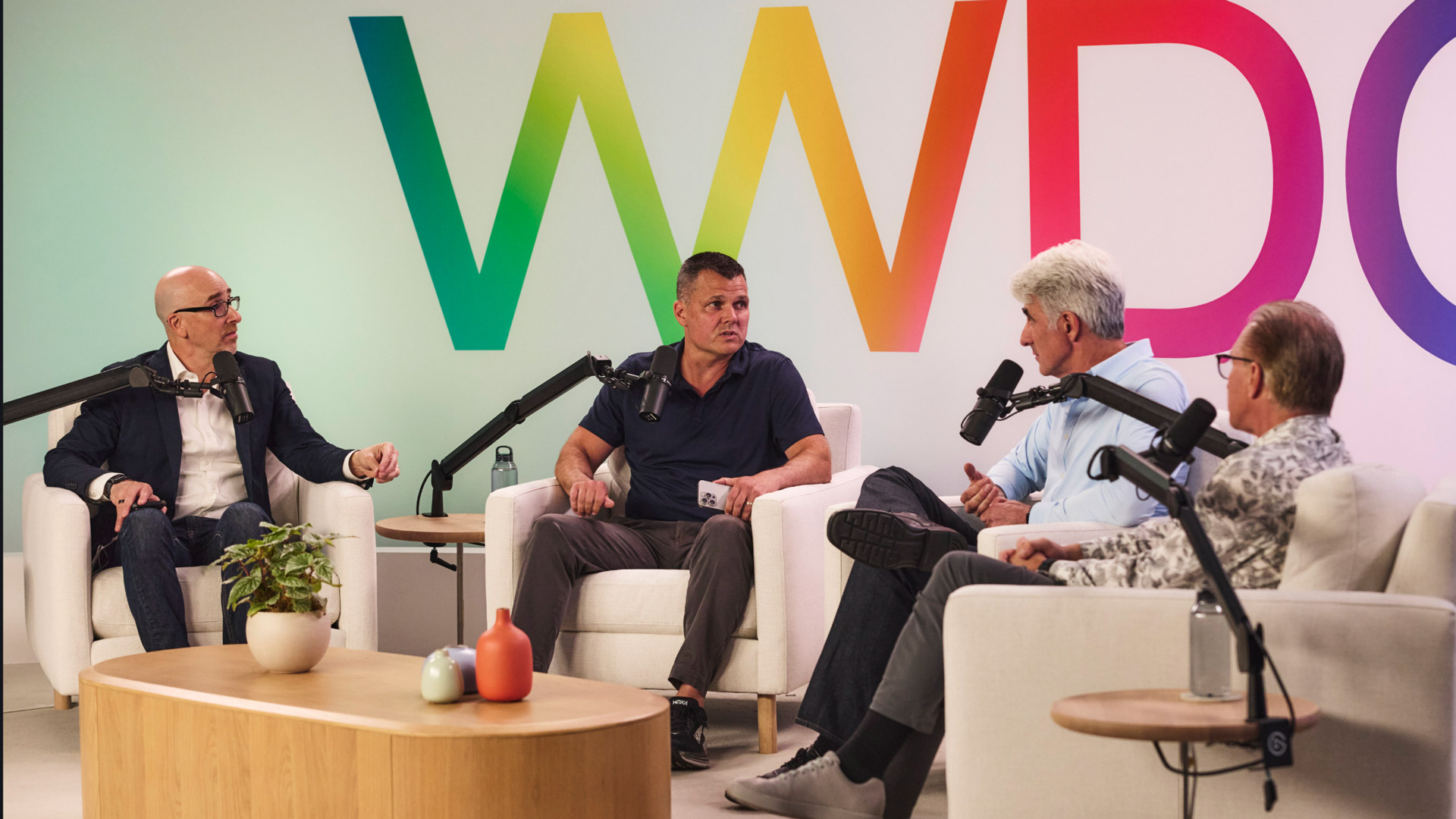 Lance Ulanoff, Mark Spoonauer, Craig Federighi, Greg Josiwak