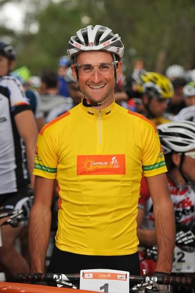 Race leader Karl Markt (Felt Otztal X-Bionic) at the start