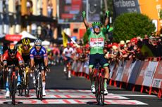 Mads Pedersen wins his third stage of the Vuelta a Espana 2022