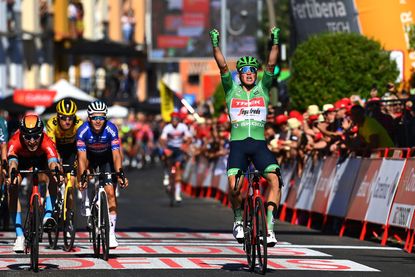 Mads Pedersen wins bunch sprint on Vuelta a España stage 19 | Cycling ...