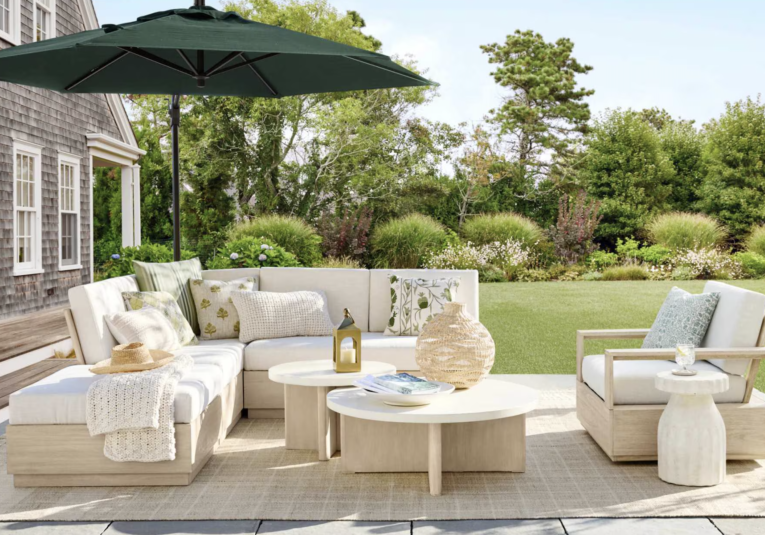 modern wood outdoor furniture